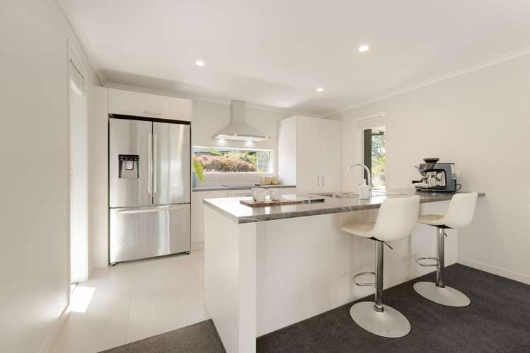 26 Kirk Lane Ohauiti_4