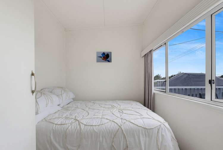 14 Garland Road Ruakaka_8