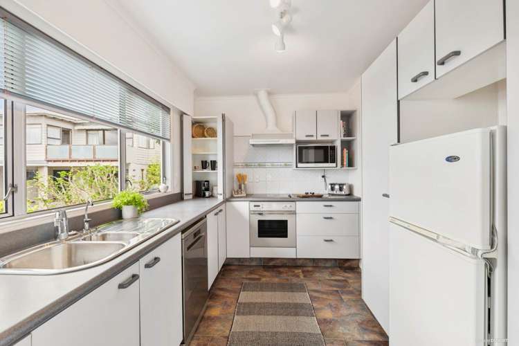 2/9 Marama Street Castor Bay_5