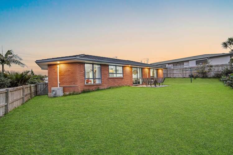 29 Broadfield Street Massey_15