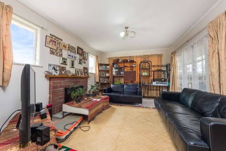 38 Kelkirk Street Kelston_14