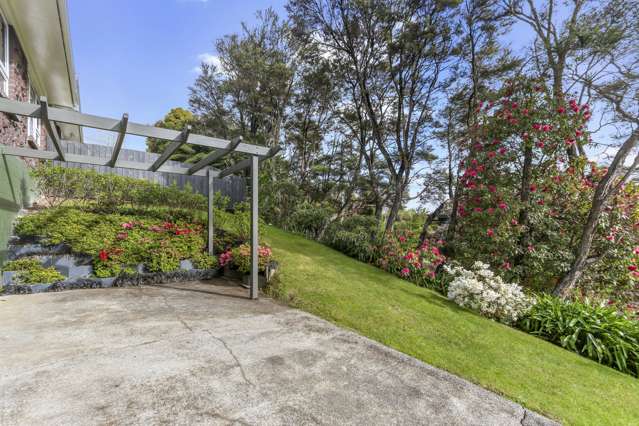 83 Woodfern Crescent Titirangi_2