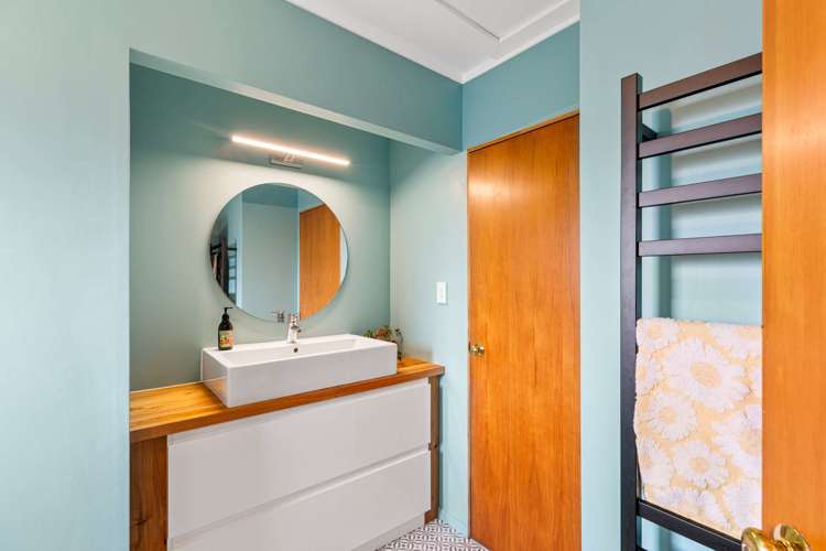 17 Te Moau Avenue Parakai_12