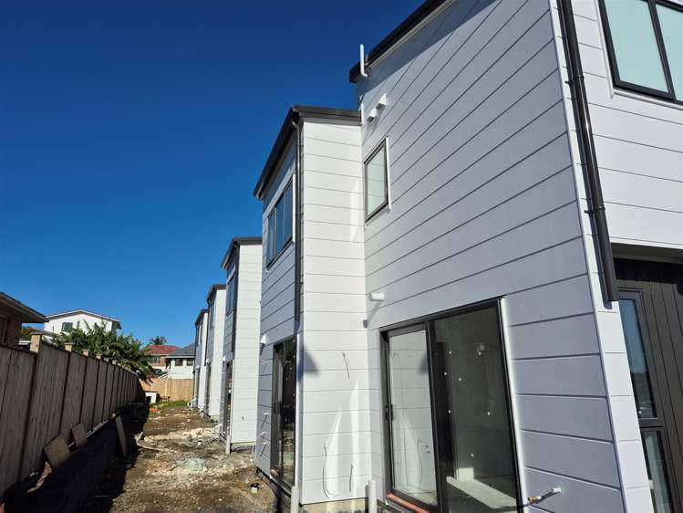 43 Friesian Drive_1
