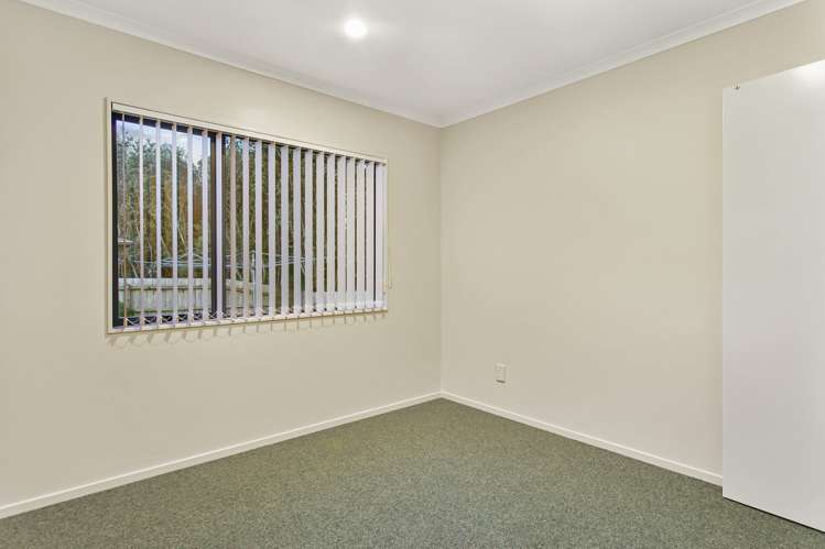 4 Neesons Way Glendene_11