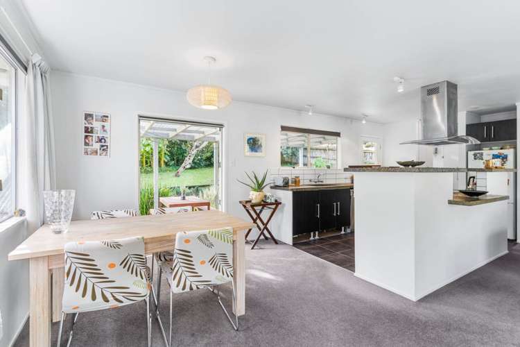 25 Sispara Place Beach Haven_7