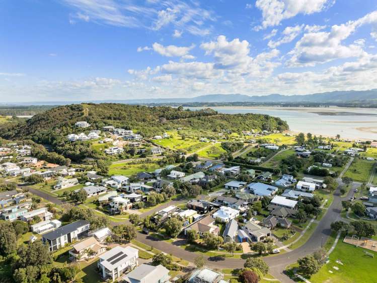 18 Bowentown Boulevard Waihi Beach_40