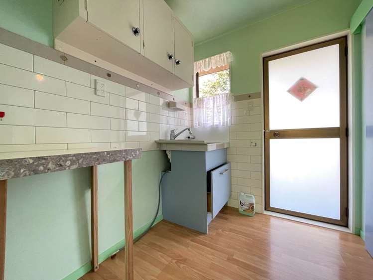 21 Theban Place Totara Vale_19