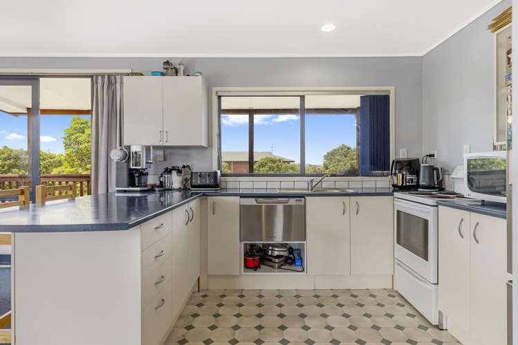 4 Tawiri Place Kuratau_11