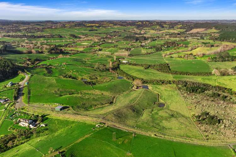 141 Valley Road Waitoki_29