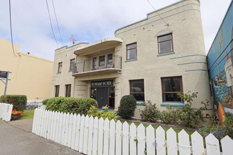 40 Gore Street + 41 Barrow Street Bluff_59