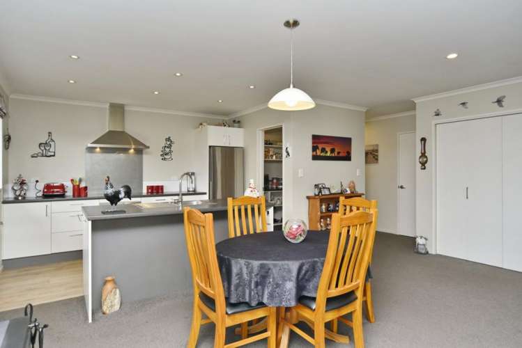 6 Wineberry Avenue Amberley_5