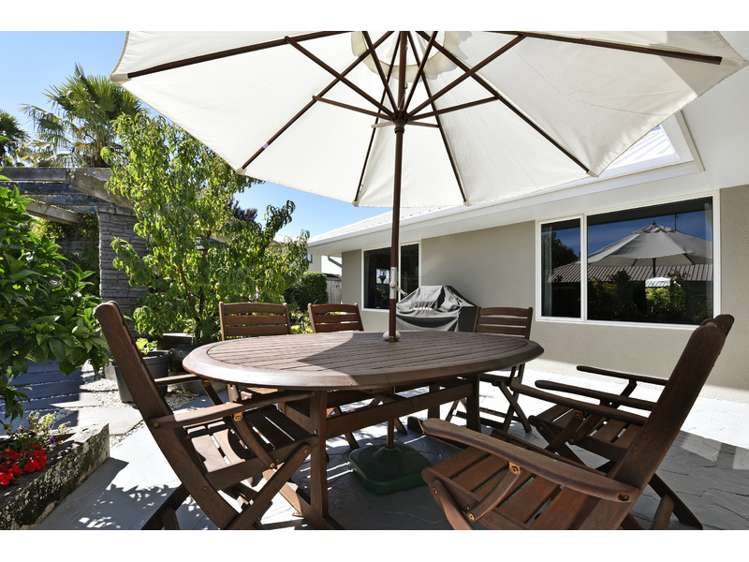 54 Aldinga Avenue Stoke_15