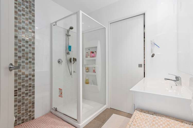 26 Lowburn Place Clover Park_16