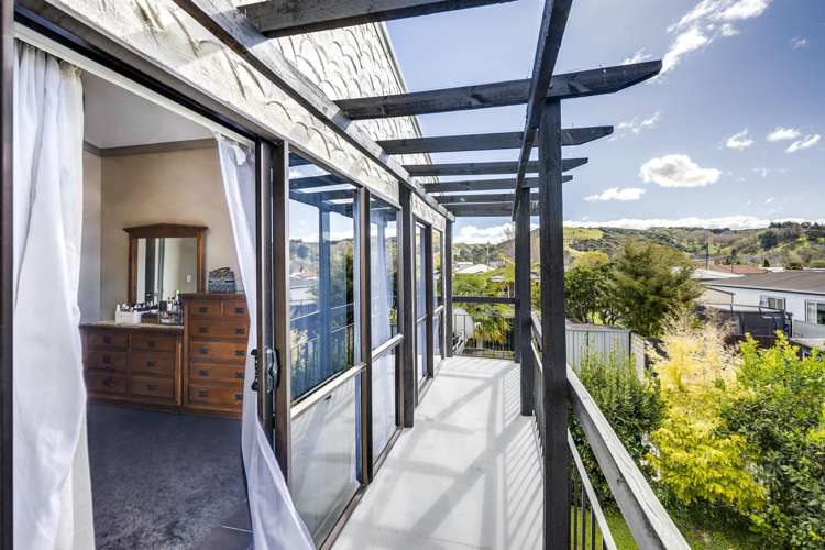 14 Bassett Place Taradale_15