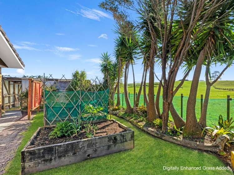 242 Baylys Coast Road Dargaville_23