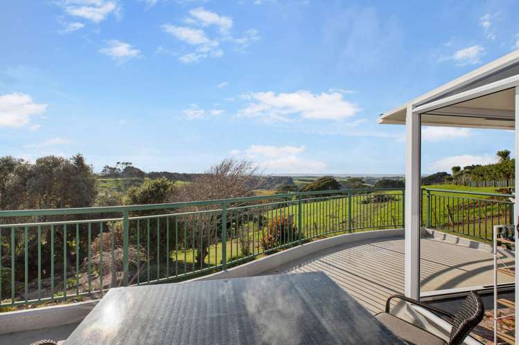 1406 Awhitu Road Pollok_13