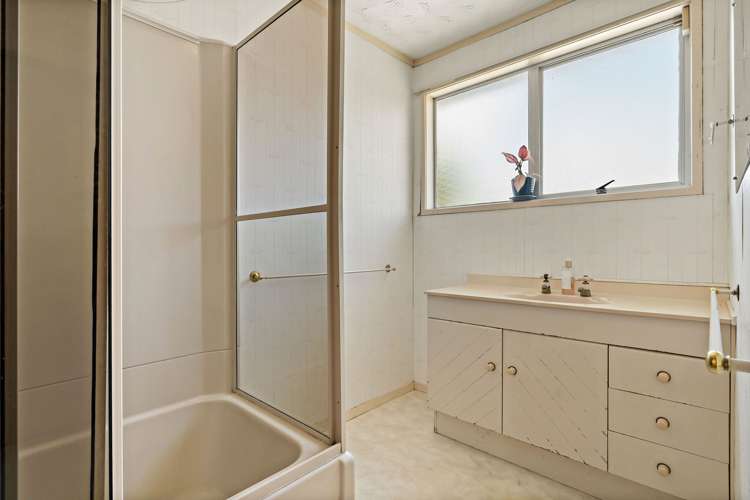 30 Waimumu Road Massey_15