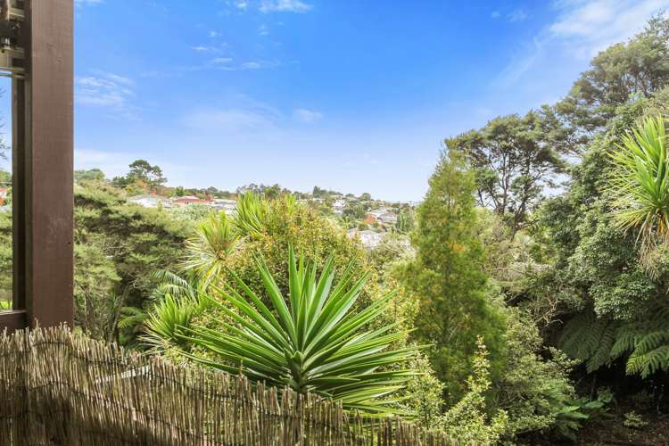 197 Glengarry Road Glen Eden_11