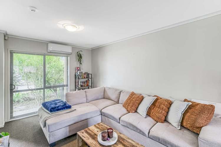 24/94 Glengarry Road Glen Eden_4