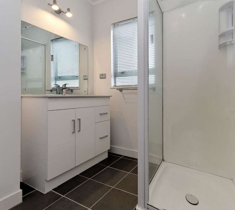 5/351 West Coast Road Glen Eden_8