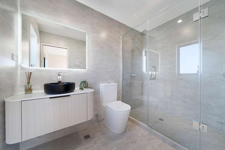 32 Tapuwae Way Mangere Bridge_9