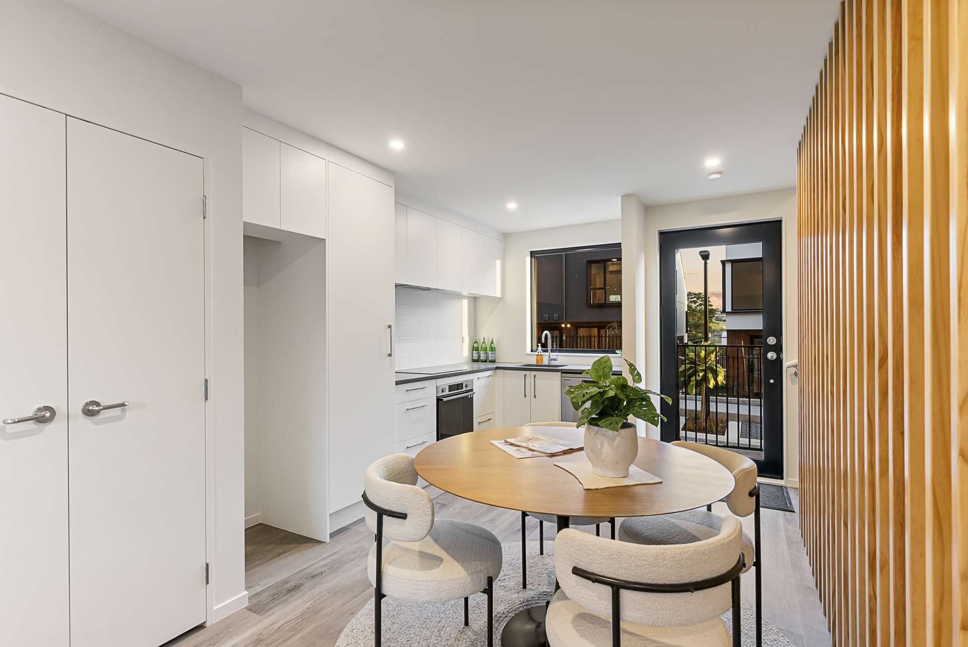 20 Ara Mara Hua Henderson_0