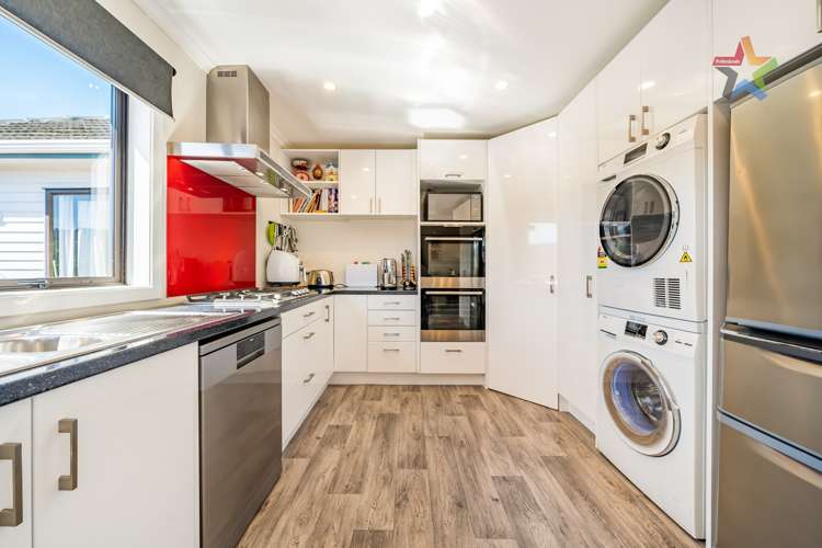 13 Lees Grove Wainuiomata_5