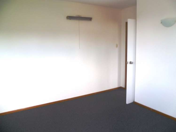 8 Karamu Street Te Atatu Peninsula_5