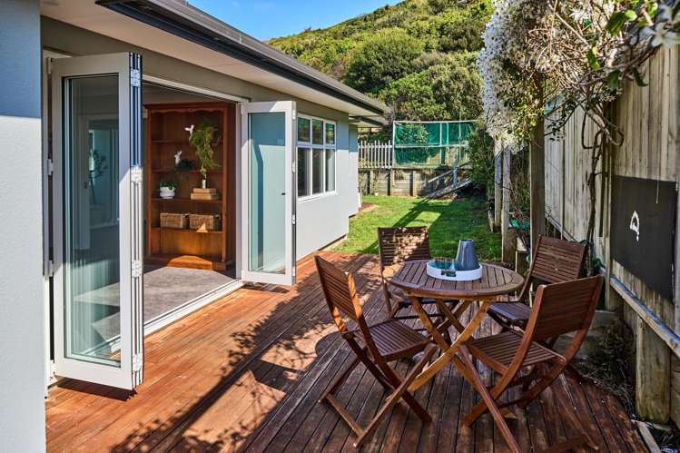 89 Downing Street Crofton Downs_23