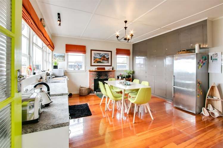 38 Arbuckle Road Frimley_8