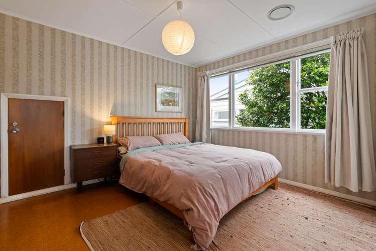 4 Camrose Grove Kingston_6