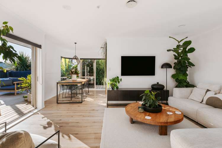 46 Ocean Crest Papamoa_21