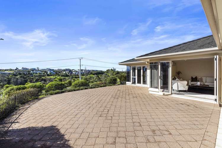 12 Millthorpe Crescent Pukete_3