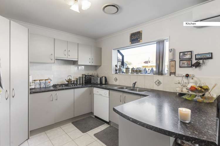 24 Titchmarsh Crescent Flat Bush_9