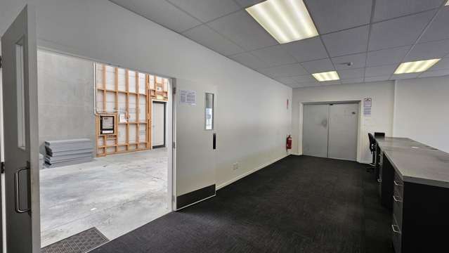 1 and 2/11-13 Wakefield Street Onekawa_4