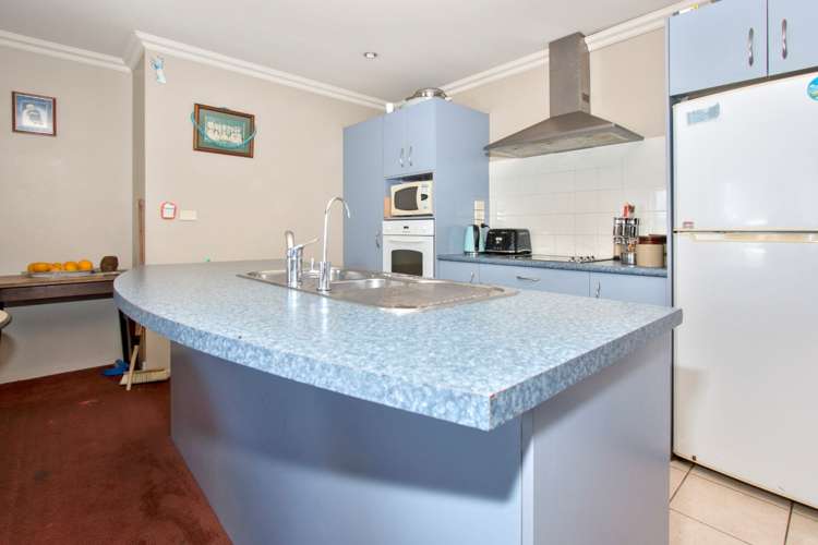 29 Mackenzie Street Te Atatu South_9