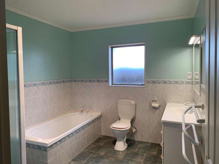 11c Norman Street Brooklands_17