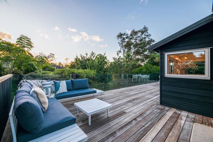 22 Woodfern Crescent Titirangi_17