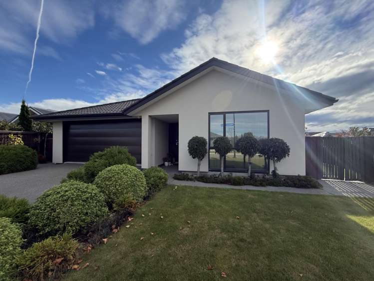 20 Zinnia Way Wigram_13