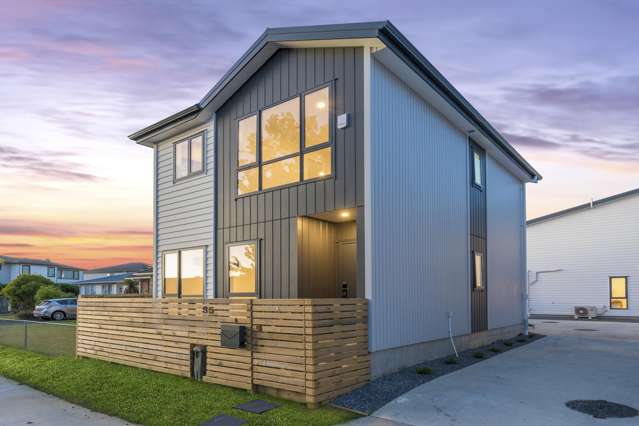 Brand New, Standalone, 3 Beds 3 Baths!