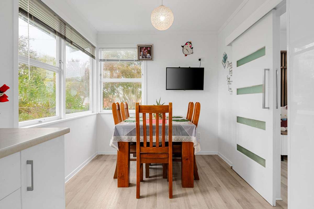 104 Collins Road_2