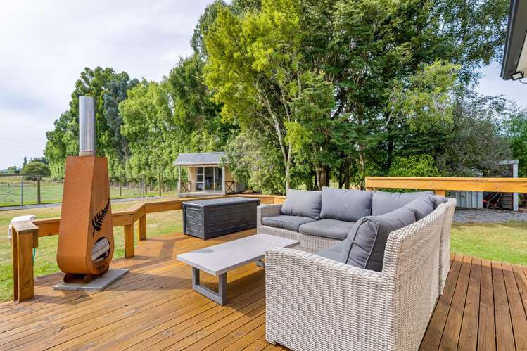 64 Lochiel Bridge Road Winton Surrounds_17