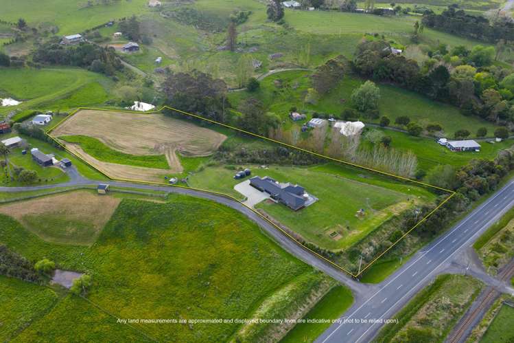 1347 State Highway 16 Waimauku_42