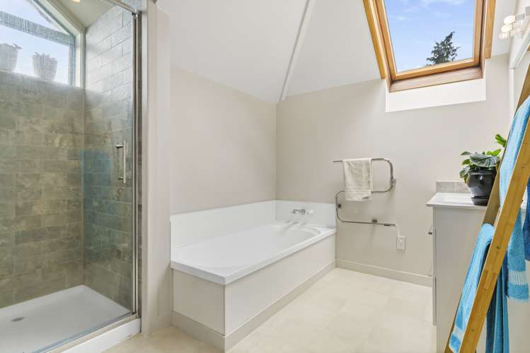 63 James Cook Drive Welcome Bay_12