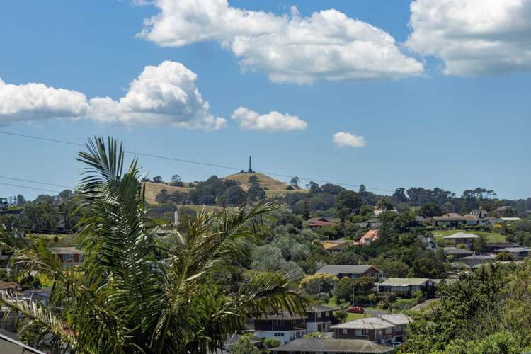 22 Stephen Lysnar Place Hillsborough_12