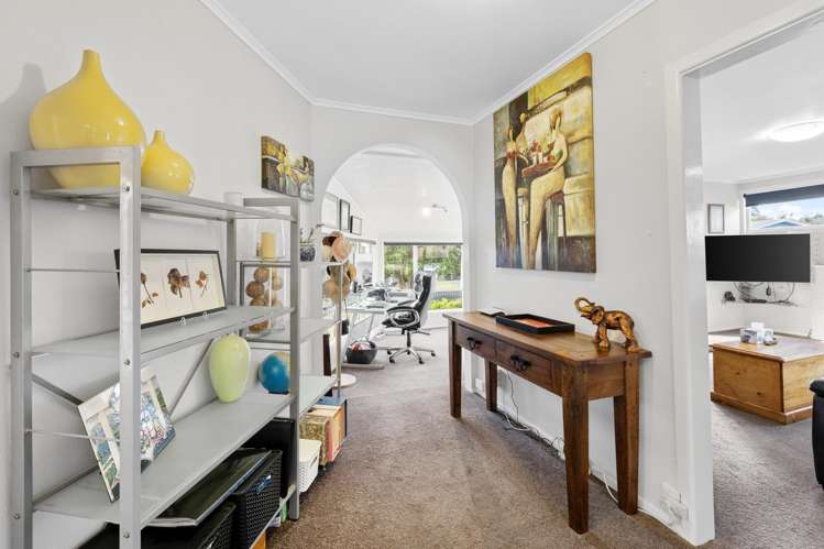 25 Alastair Avenue Owhata_5