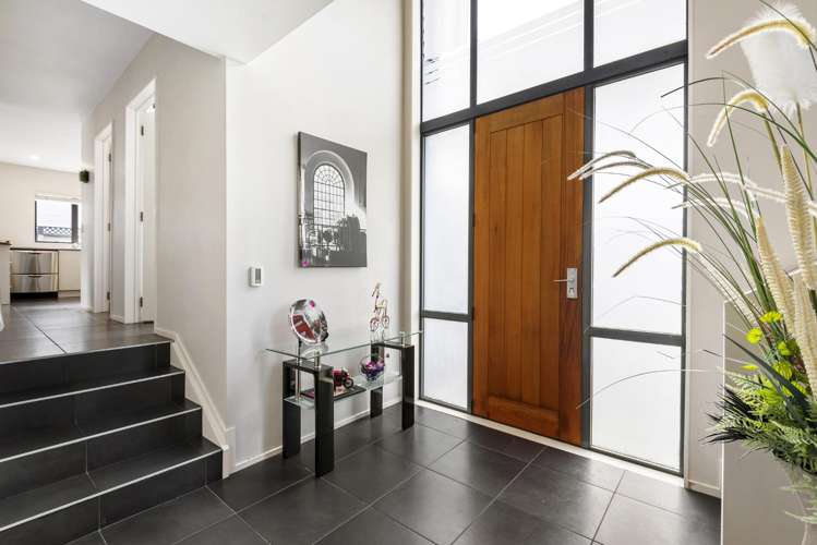 2/81 Francis Street Hauraki_3