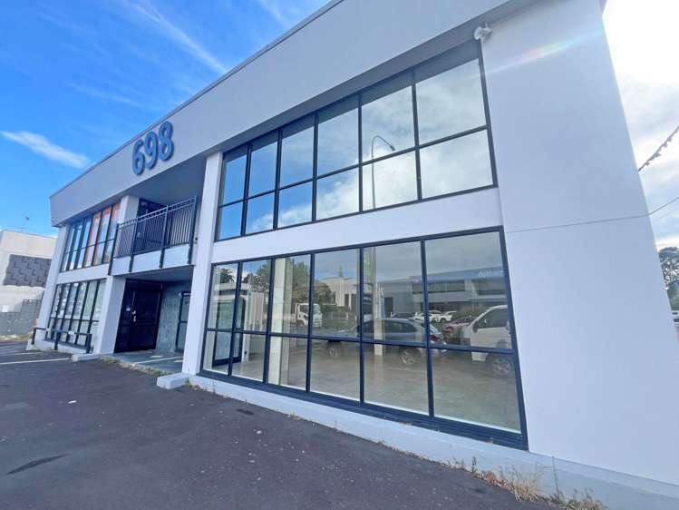 698 Great South Road_0