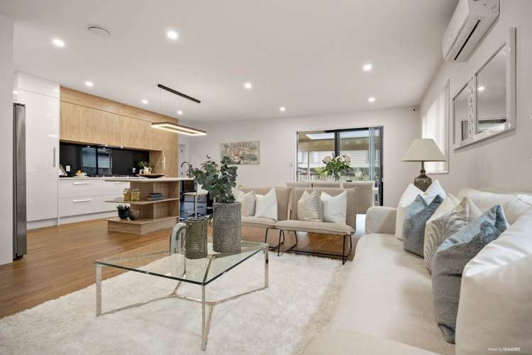 5 Christella Street Flat Bush_5